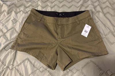 Women's Volcom Frochickie Shorts Black Flat Front Classic Chino 28 - Image 1 of 2