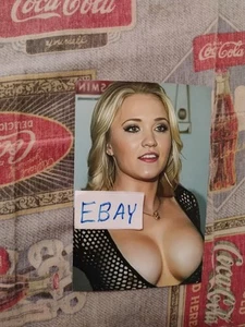 EMILY OSMENT, BEAUTIFUL SEXY CHESTY, GLOSSY COLOR, 4X6 PHOTO, BRAND NEW - Picture 1 of 1