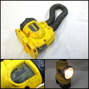 DEWALT (DW919) 18V Flexible Rechargeable Light Torch - Picture 1 of 6