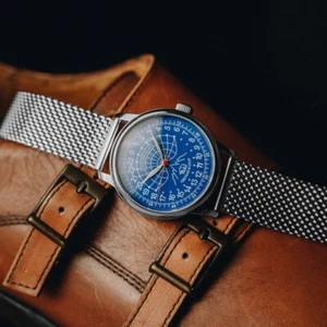 Reloj Hombre POLYARNIE (POLAR) 24 HORAS AÑOS 90 Vintage, Hecho en URSS, Esfera Azul - Imagen 1 de 5