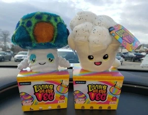 2 New in Box Living on the Veg Mushroom Plush: Jeremy & Stevie Lot #4 & #12 - Bild 1 von 5