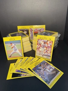 1991 Fleer Baseball 40 Card Re-Packs! Assorted HOF, All Star, Rookies and More!! - Picture 1 of 3