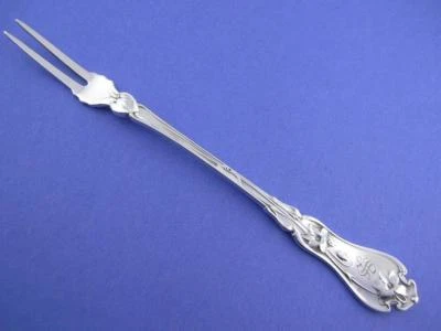 Tenedor de fruta individual Sterling WHITING VIOLETA 1905 raro Foto 1 de 4