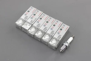 Genuine Audi A4 A6 A8 3.2 V6 spark plugs set (x6) 101905621 - Picture 1 of 3