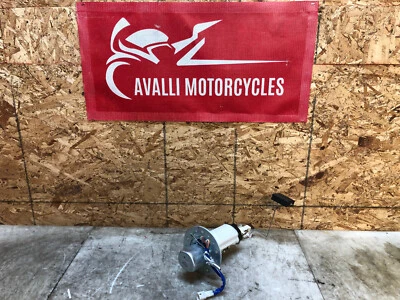 08 09 10 11 12 13 SUZUKI HAYABUSA GSX1300R GSX 1300 UNIDAD DE ENVÍO BOMBA DE COMBUSTIBLE GAS Foto 1 de 4