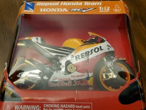 NEWRAY 1:12 2015 MOTOGP REPSOL HONDA RC213V MARC MARQUEZ MM93 57753 DIECAST #93 - Picture 1 of 7