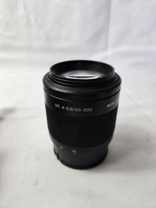 Sony SAL Objektiv 55–200 mm f/4,0–5,6 DT - Bild 1 von 3