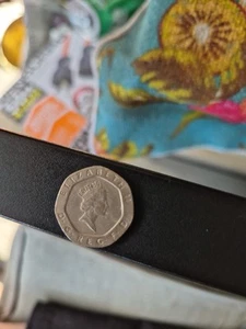1987 United Kingdom Twenty Pence Coin, Queen Elizabeth II Era - Picture 1 of 1
