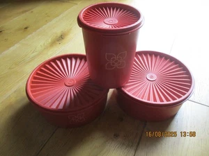 60s 70s Vintage Burnt Orange Tupperware Storage Containers Tubs Fan Lid Sunburst - Picture 1 of 6