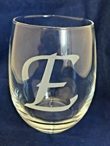 Monogram E stemless wine glass clear glass with etched letter E birthday wedding - Picture 1 of 2