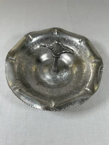 Vintage hand wrought aluminum dish With Handle - Picture 1 of 4