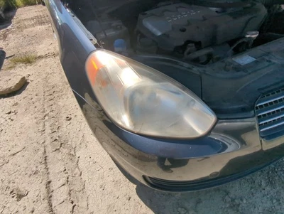 Luz principal derecha de pasajero Hyundai Accent 2006-2011 OEM LC65N Foto 1 de 3