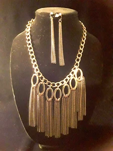 NEW chunky chain style collar necklace with matching hanging earrings - Picture 1 of 6