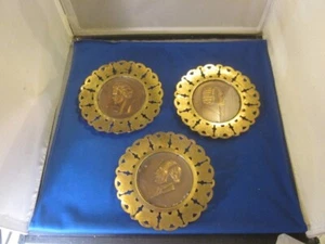 3 VINTAGE BRASS COPPER DECORATIVE COMPOSER PLATES BEETHOVEN, BACH, MENDELSSOHN - Picture 1 of 7