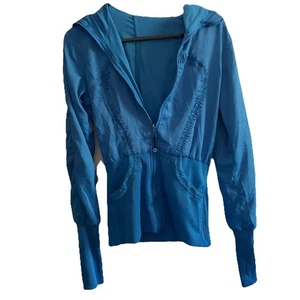 Lululemon Scuba Jacket Size 6 Blue - Picture 1 of 3