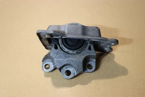 VOLVO XC90 2.0 DIESEL ENGINE MOUNT BRACKET LEFT PASSENGER SIDE 31460716 - Picture 1 of 5