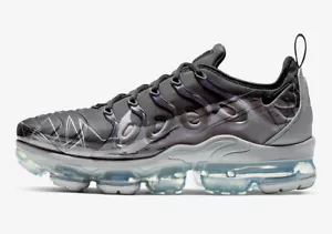 Nike Air Vapormax Plus "La Requin" (BV7827 001) taglia UK 9,5 EU 44,5 - Foto 1 di 6