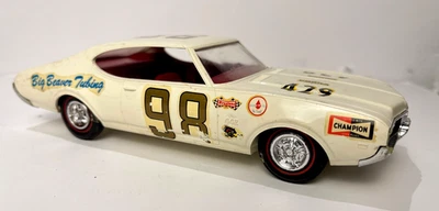 Vintage AMT/C19 Oldsmobile Promo Car 1969 White Model 1/25 - Image 1 of 4