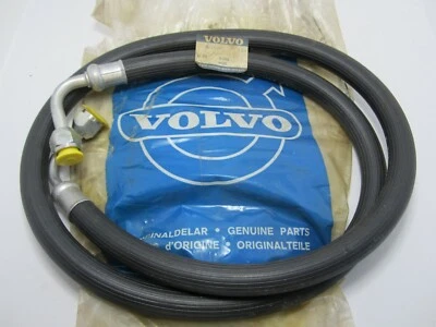 Manguera inferior condensador aire acondicionado 75-78 Volvo 240 1,9 L 2,0 L 2,1 L NOS 1215007 Foto 1 de 3