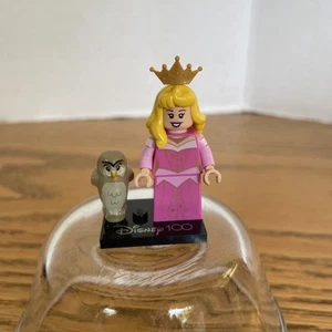LEGO Disney 100 Sleeping Beauty Minifigure Collector Assembled Complete - Picture 1 of 6