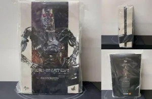 Hot Toys MMS 352 Terminator Genisys Endoskeleton 12 inch Action Figure NEW Rare - Picture 1 of 7