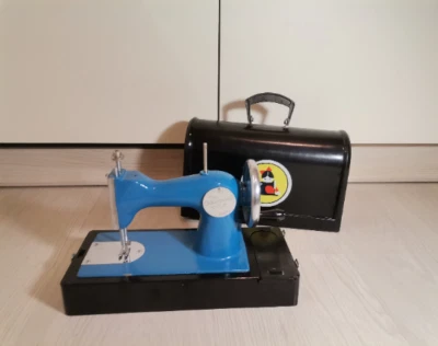Children's Sewing Machine Mechanical Collectible Toy Vintage for Girls Soviet - Image 1 of 4