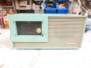 Seltene Farbe 1957 türkis Bakelit Sylvania Wecker Röhrenradio Modell Nr 2202 - Bild 1 von 11