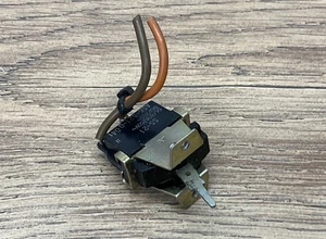 Interruttore di alimentazione per amplificatore integrato Pioneer SA-510 Blueline - Foto 1 di 2