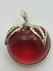 VTG Sarah Coventry Red Pink Lucite Apple Cherry Jelly Belly Gold Tone Brooch Pin - Picture 1 of 7
