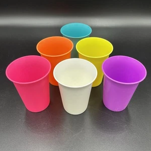 Tupperware Schnabeltassen Glockenbecher 109 gemischt bunte Farben ohne Deckel 6er Set - Bild 1 von 5