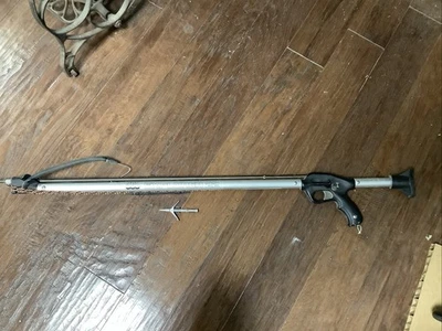 Pez lanza JBL Explorer 22 Foto 1 de 4