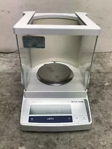 Mettler Toledo PB303-S / Analytical Balance - Picture 1 of 6