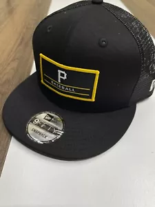 Mens Pittsburgh Pirates New Era Black Patch Trucker 9FIFTY Snapback Hat OSFA Cap - Picture 1 of 12