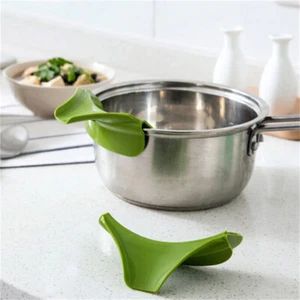 Silicone Slip On Pour Spout Bowls Pots & Pans,Drip Free Easy Pouring Kitche Jw - Picture 1 of 9