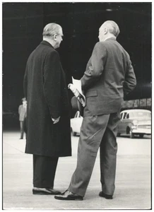 XX2980/ Konrad Adenauer in Hamburg Pressefoto 1961  23,5 x 17 cm  - Picture 1 of 2