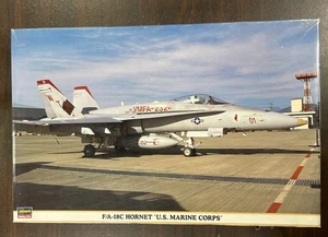 F/A-18C Hornet USMC - Hasegawa 1/48 Scale Unassembled Aircraft Kit#09359 - Picture 1 of 12