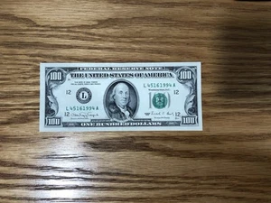 100 Dollar Bill 1990 uncirculated - Picture 1 of 4
