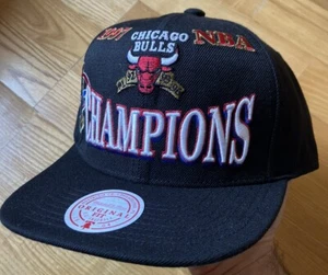 Mitchell & Ness NBA Chicago Bulls 1997 Champions Embroidered Snapback Hat Black - Picture 1 of 3
