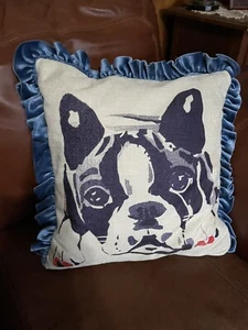 Lindo! Almohada de lanzamiento BOSTON TERRIER 17x17 - borde aterciopelado azul - Imagen 1 de 5