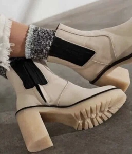 Free People James Chelsea Chunky Heel Boot White / Cream Womens EU Size 41 - Picture 1 of 8