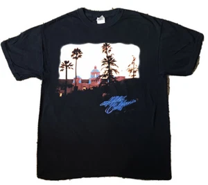 MAGLIETTA EAGLES HOTEL CALIFORNIA 2011 ASIA TOUR TAGLIA LARGE - Foto 1 di 5