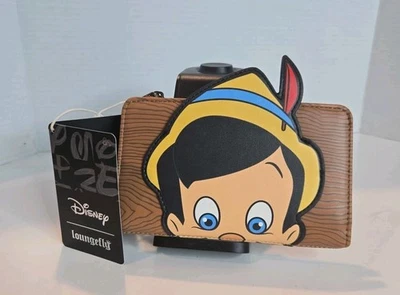 Cartera de cricket Loungefly Disney Pinocho Peeking Marionettte Jiminy  Foto 1 de 4