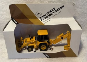 ERTL-John Deere Back/Hoe loader 1/64 scale Die Cast 5521 - Picture 1 of 4