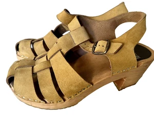 FUNKIS, Tan Suede Basket Weave Wooden Clog Heels, Size 38 - Picture 1 of 7