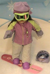 Retired American Girl Doll Label SnowBoard Gear and Snowboard Outfit Complete! - Foto 1 di 1