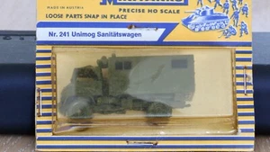 1. ROCO Minitank Unimog S 404 Ambulanza - Foto 1 di 8