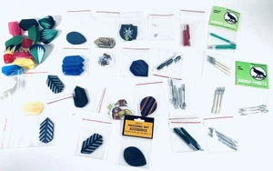RIESIGES Set Dart Teile Flights Chapeau Shafts Pin Stems Bottelson Raven Most NOS - Bild 1 von 7