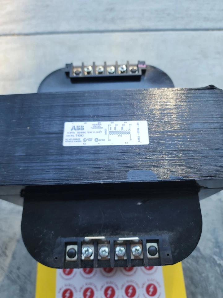 Transformador de control industrial ABB T43K1 3,0 KVa 50/60 Hz usado con garantía Foto 1 de 4