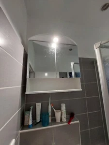 Spiegelschrank - weiß lackiert - mit LED-Beleuchtung - 61 cm - Bild 1 von 2