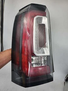 15 20 GMC YUKON Tail Light Assembly Left OEM D0825 - Picture 1 of 2